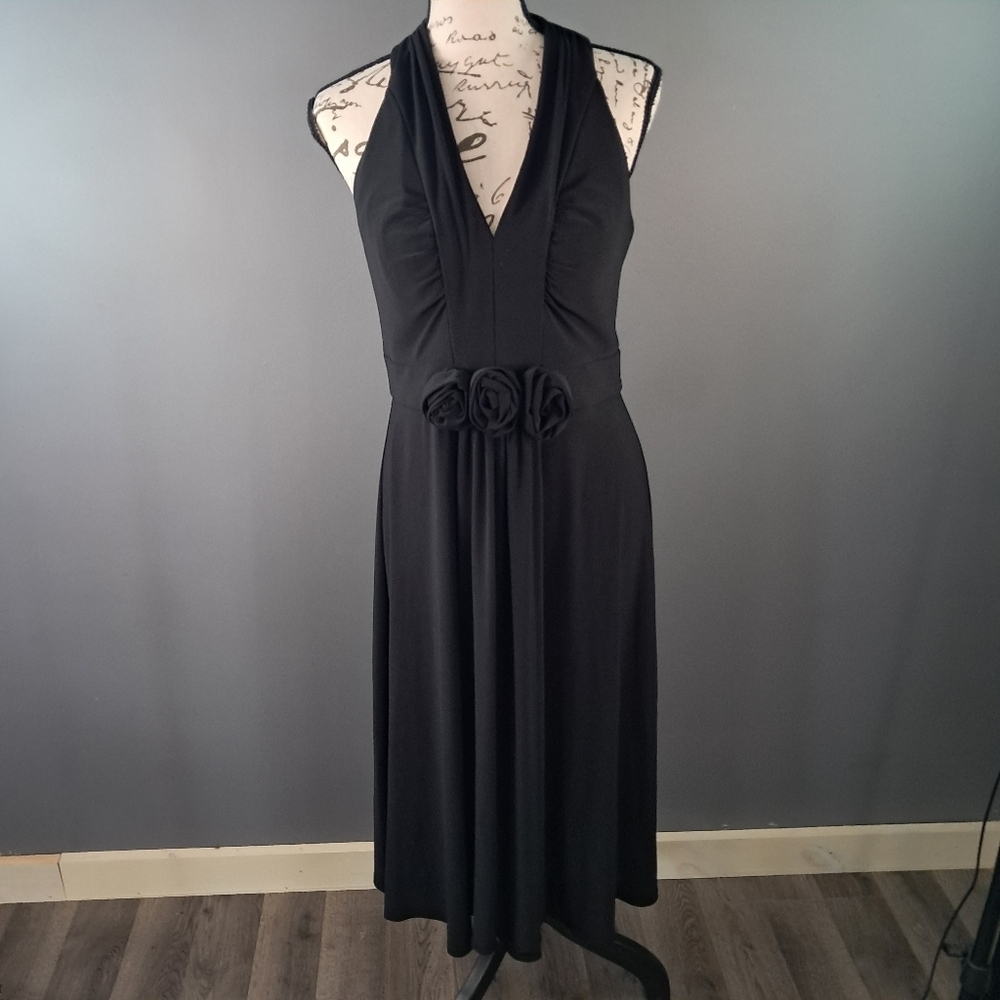 Jessica Howard Black Dress With Flower Embellishments Size 8
